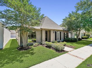 8558 E Cypress Point Ct, Baton Rouge, LA 70809