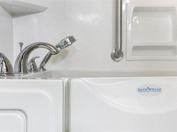 2nd image of 350 Emerald Forest Blvd APT 22101