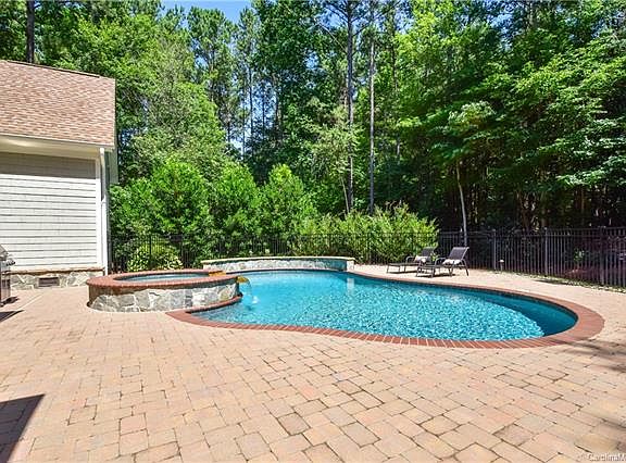 5th image of 169 Magnolia Farms Ln