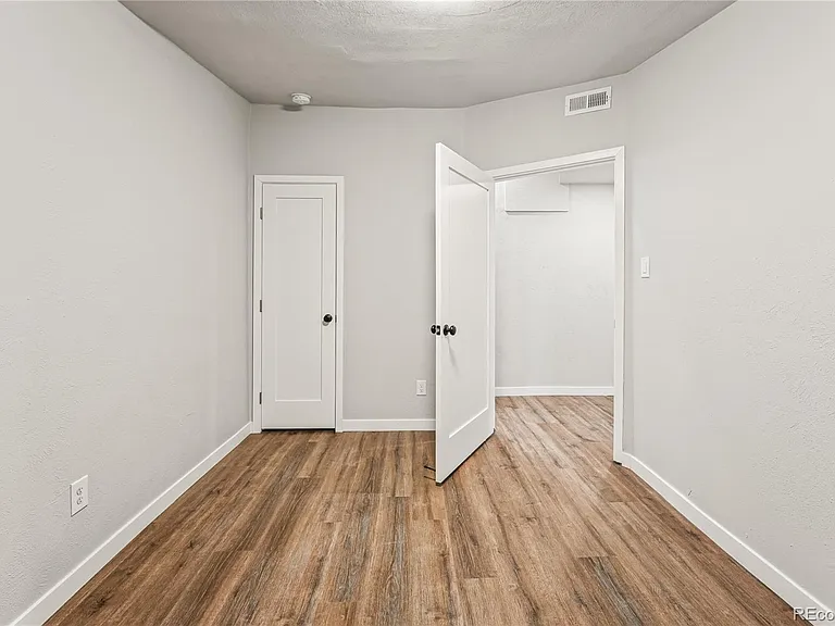2949 Glenarm Pl — Photo 20