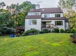 114 Iron Gate Rd, Stamford, CT 06903