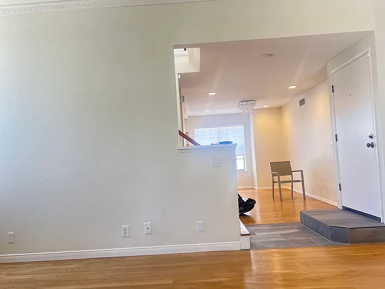 821 W 15th St #3D — Photo 13