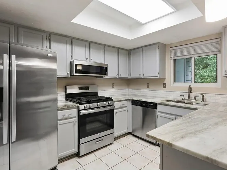 52 Arbor End SE — Photo 6