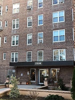 2nd image of 2239 Troy Ave APT 3L