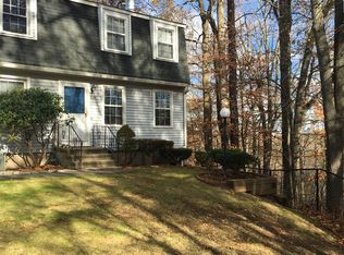 219 Austin Ryer Ln, Branford, CT 06405
