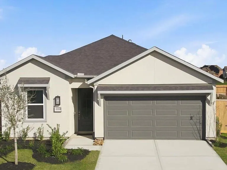 21510 Coronado Green Dr — Photo 1
