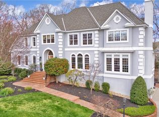 2411 Whitecastle Dr, Midlothian, VA 23113