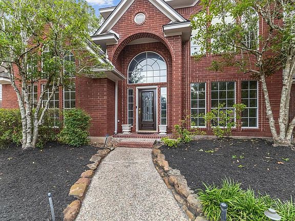 2nd image of 3411 Deerland Court