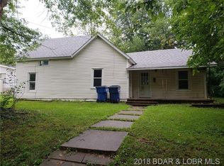 417 W Court St, Eldon, MO 65026