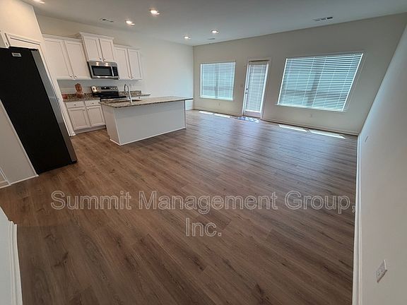 4th image of 1506 Aralynn Ct