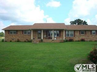 1360 Scenic Rd, Lawrenceburg, TN 38464