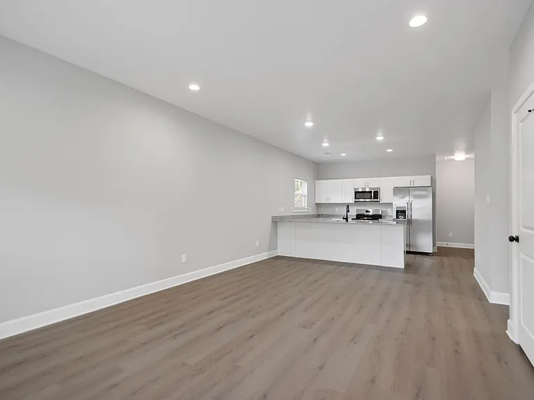 2311 Nichols Rd — Photo 14