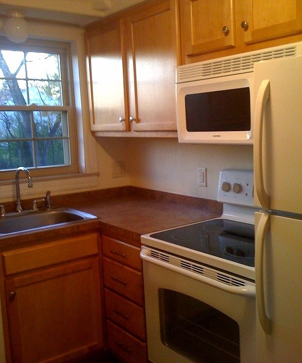 1st image of 451 Bernhardt Dr APT 4
