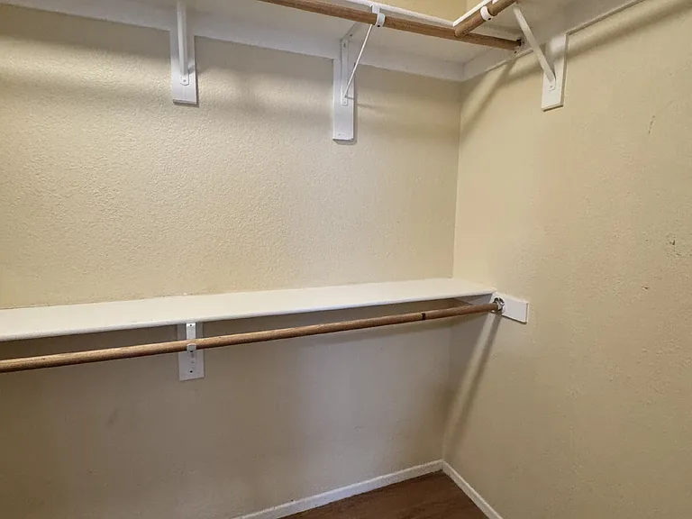 4300 El Como Way — Photo 15
