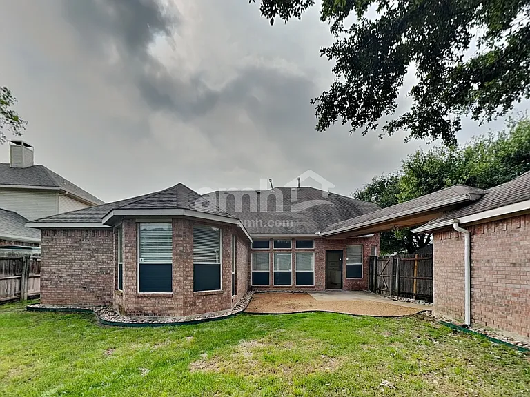 901 Muirfield Rd — Photo 23