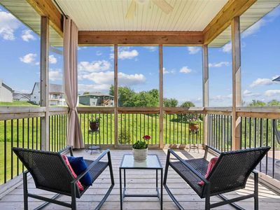 916 Summit Ct, Tiffin, IA, 52340