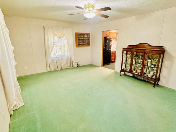 411 S 2nd St, Lincoln, KS 67455