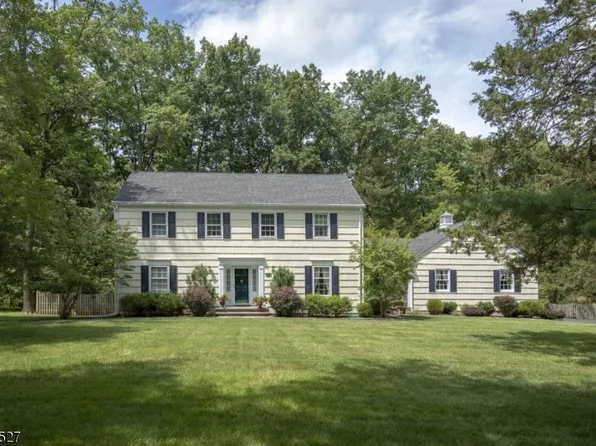 20 Keats Rd, Tewksbury Twp., NJ 07979