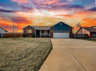 1811 E 26th Ave, Hutchinson, KS 67502