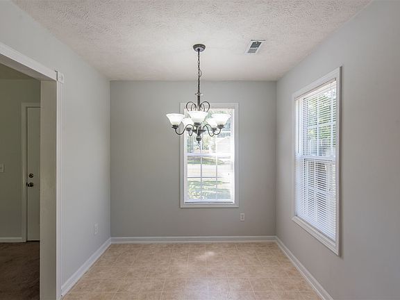 5th image of 50 Stoney Creek Ln
