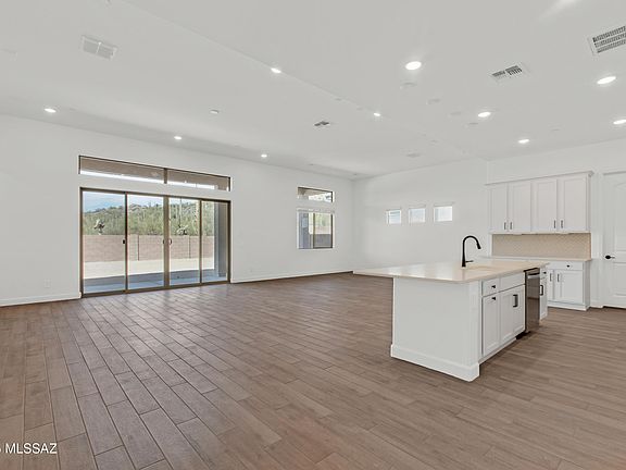 2nd image of 14789 N Blue Juniper Ln