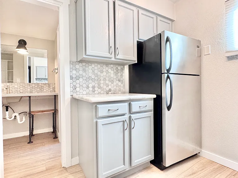 45 Lexington — Photo 11