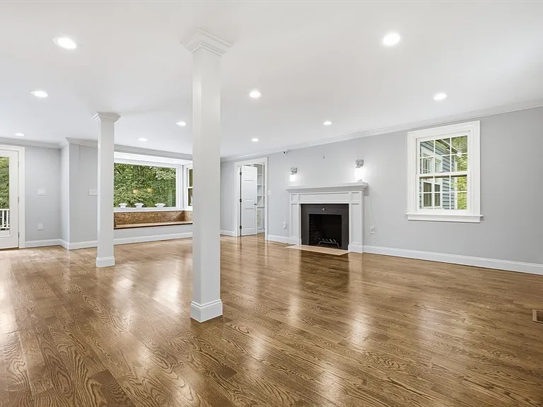 56 Arrowhead Rd — Photo 16