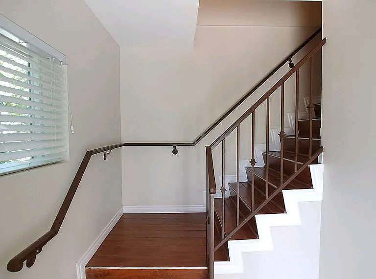 Almeria Townhomes — Photo 53