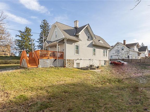4th image of 311 Powell Ave