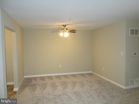 4th image of 200 Kimary Ct Unit 2D