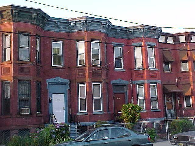 576-578 Bramhall Av
