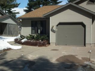 1130 Forest Ln, Prairie Du Sac, WI 53578