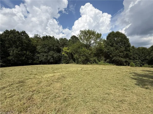 3329 Jerusalem Rd, Lexington, NC 27292