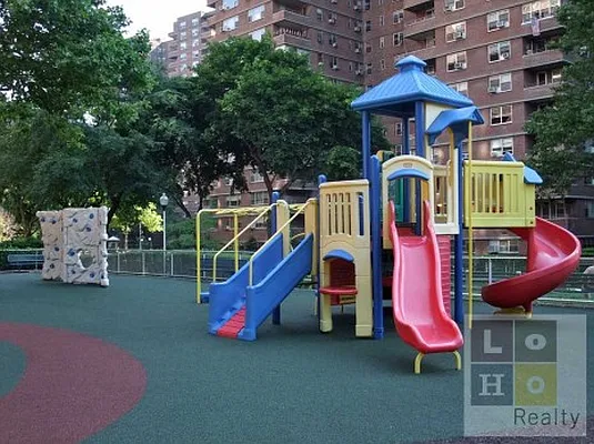 Sold by LoHo Realty | media 14