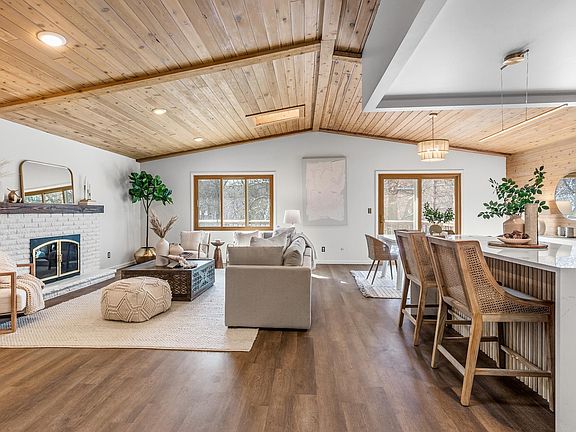 3rd image of 104 Belmont Rd