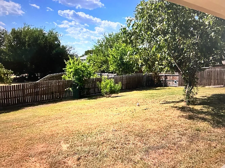 2304 Modoc Dr — Photo 17
