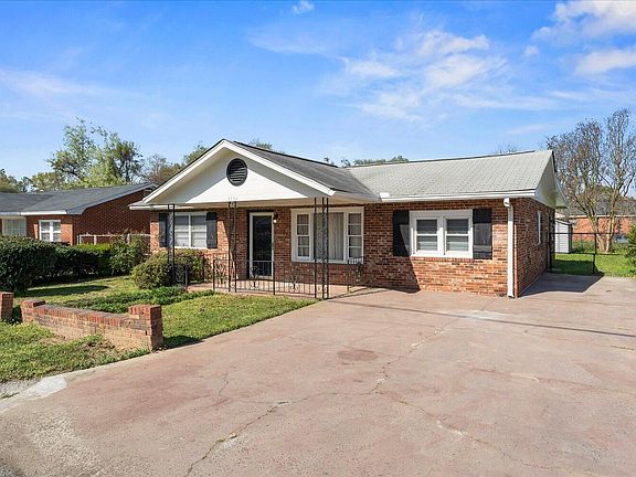 2nd image of 1304 Bruce Street