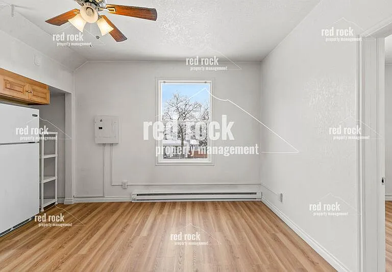 902 W Mansfield Ave #3 — Photo 3