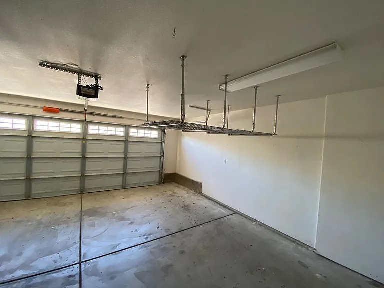 709 Creston Rd — Photo 44