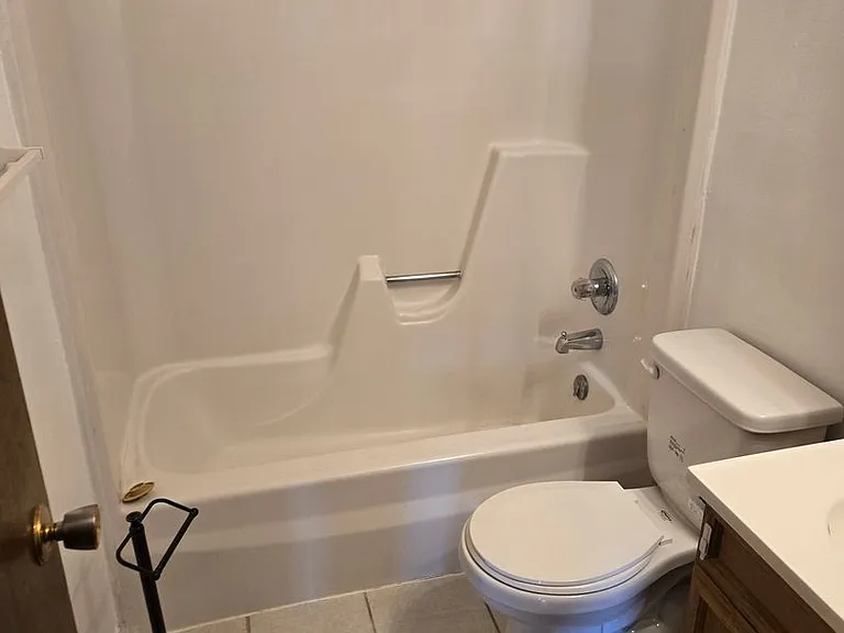520 Lynnwood Ln — Photo 21