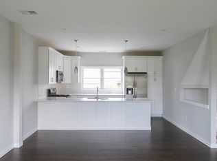 135 Hawthorne St, Roselle Park, NJ 07204