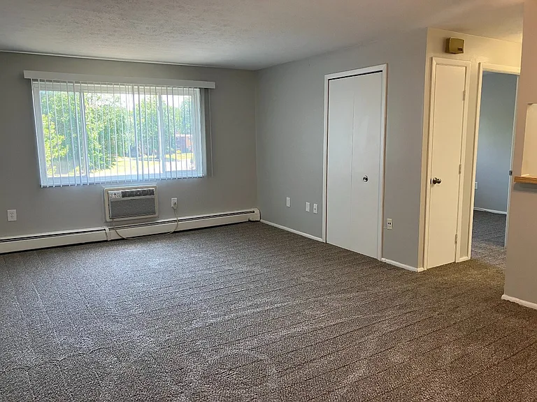 Valley York Apartments — Photo 35