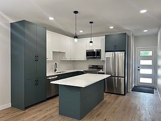 3rd image of 63 Lennox Ave