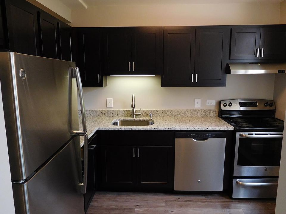 1st image of 329 W Illinois St #9106
