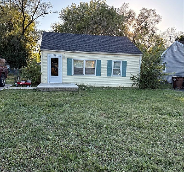 1st image of 2204 Hawthorne St