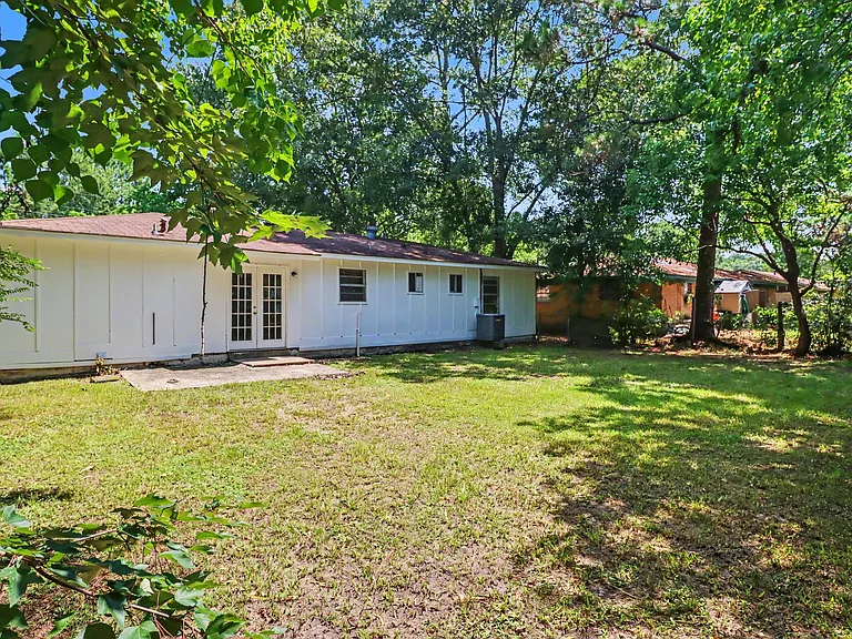 4136 Mimosa Dr — Photo 14