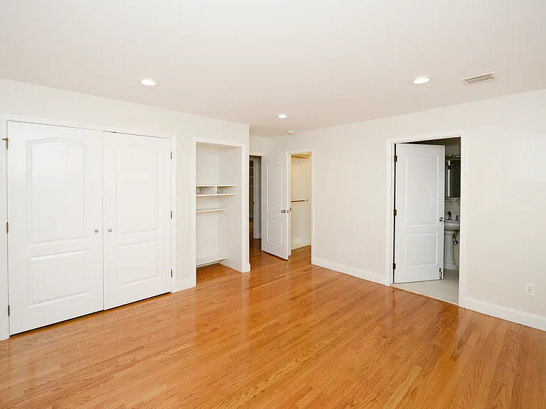 43 Union St #20 — Photo 13