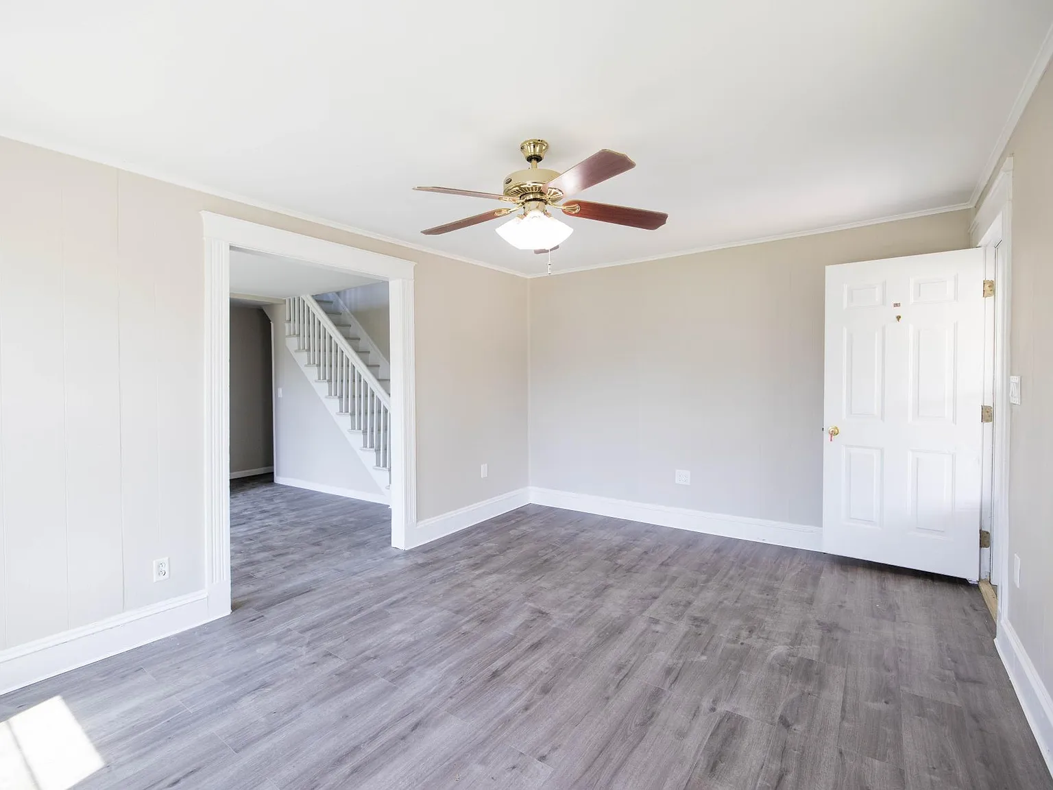 3 bed, 2.5 bath, 1050 sqft, $2,400 — Photo 3