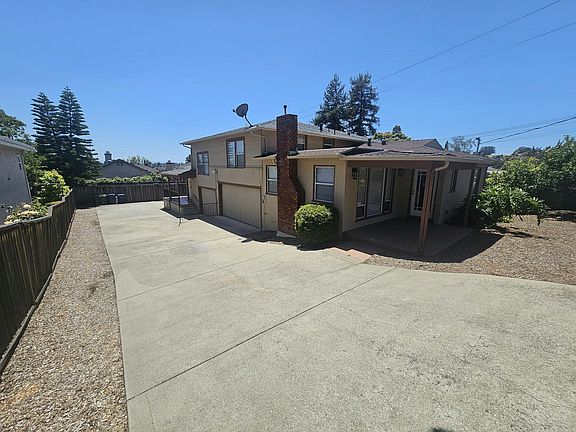 2nd image of 3675 Christensen Ln Front 3675