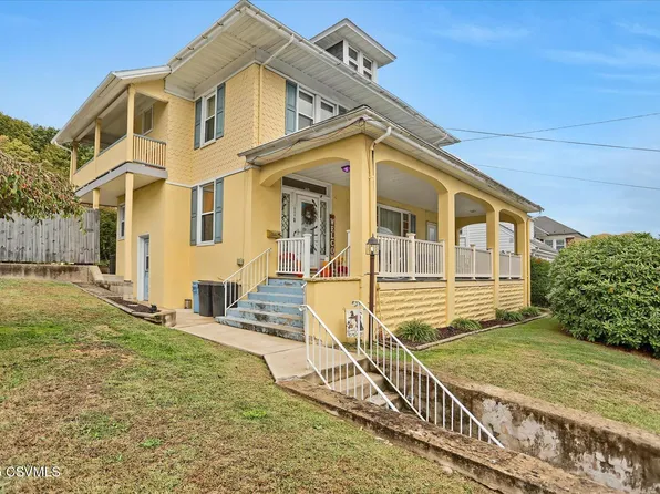 1635 W Walnut St, Coal Township, PA 17866